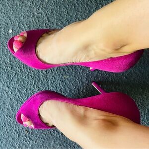 Jimmy choo magenta suede heels with open toe